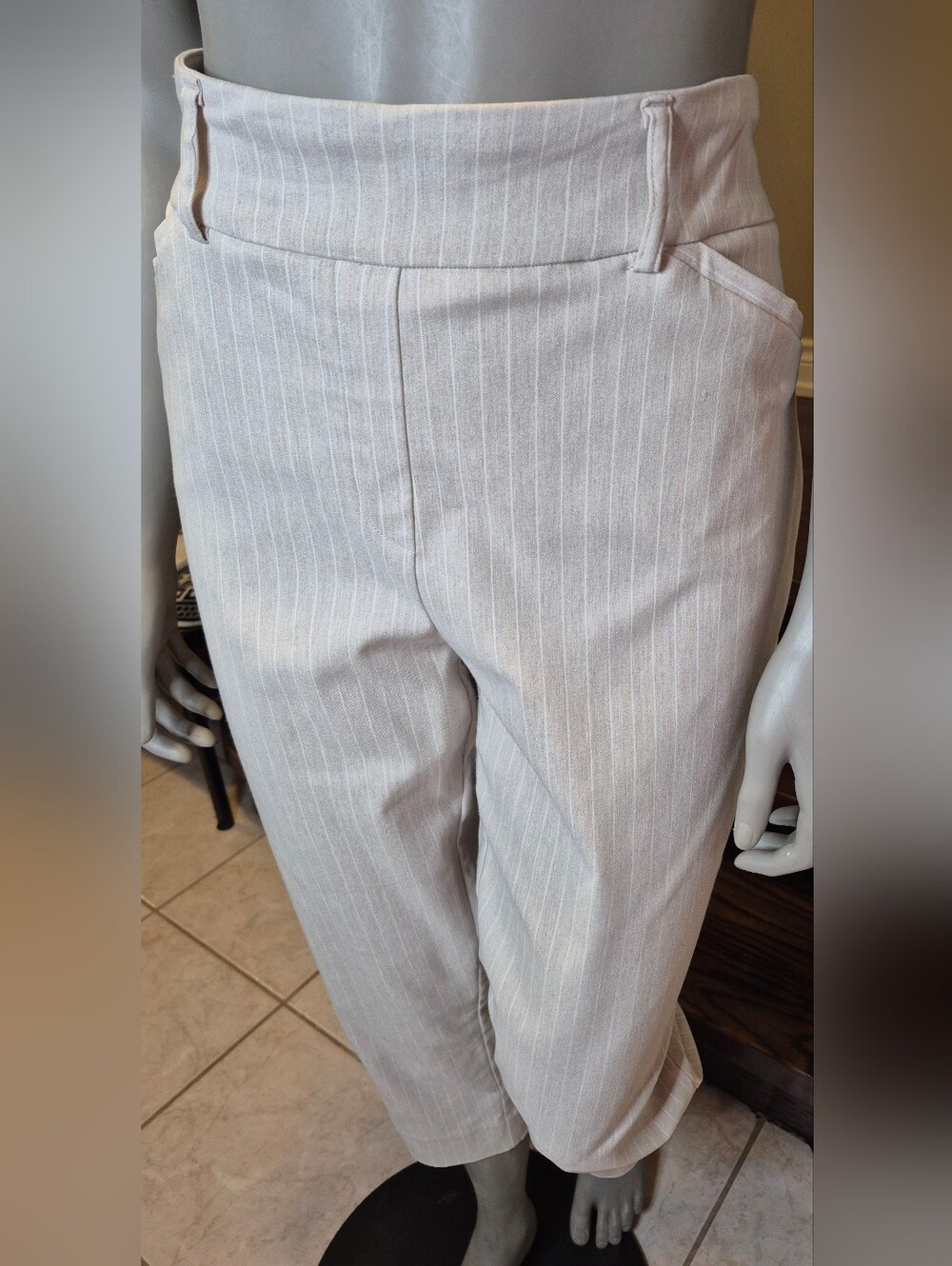 Hilary Radley Creme/gray Pinstripe Capri